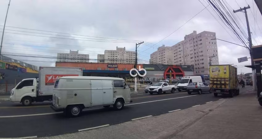 Galpão Marechal Tito 500 metros