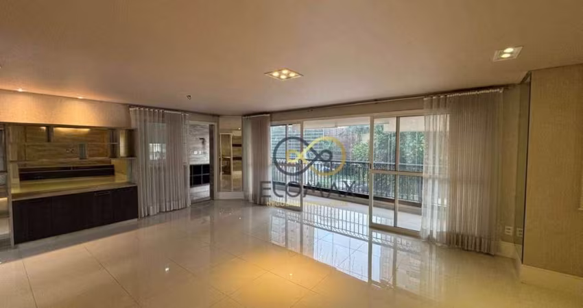 Apartamento na Mooca com 3 quartos e 3 vagas