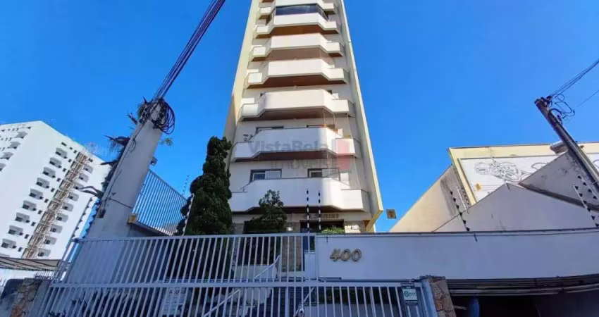 Excelente apto p/ locação no centro de Tté, com 3 dorm, sendo 1 suite e 2 vagas cobertas. DESOCUPAÇÃO PREVISTA PARA 02/07/2025