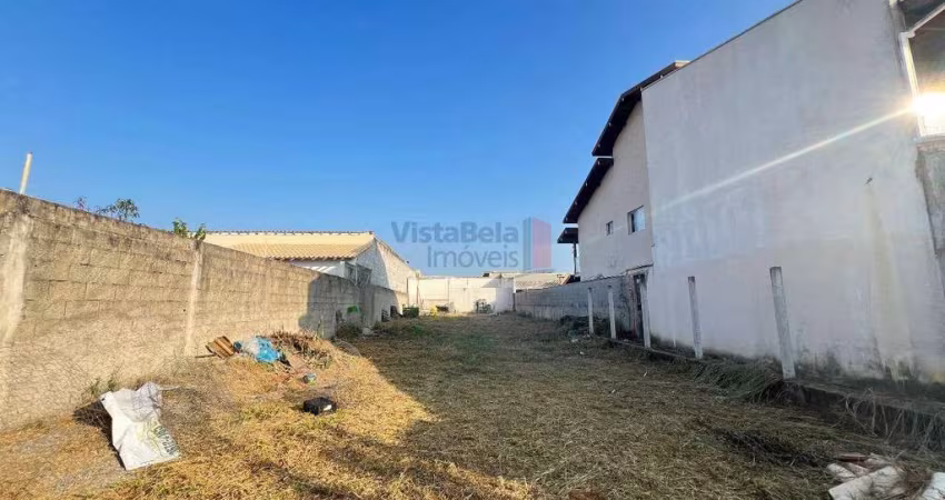 Terreno plano e murado próximo ao Fórum de Tremembé com 563,45m2 - Residencial ou Comercial