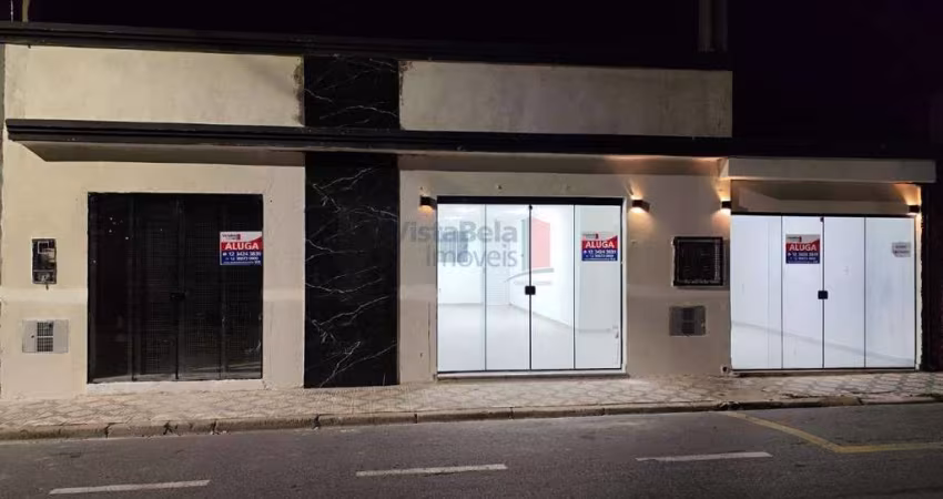 Ponto Comercial Novo, a poucos passos da charmosa Praça Santa Terezinha. Primeira locação