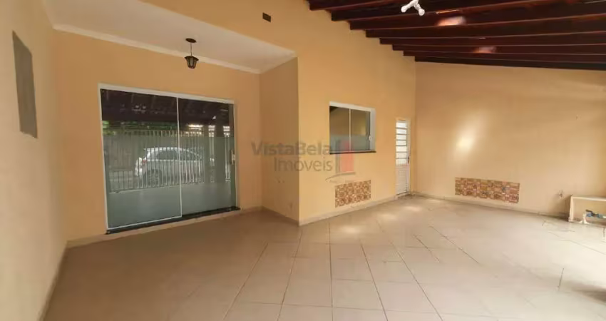 Excelente casa com 03 dorm.sendo 1 suite. próxima a praça sta terezinha - desocupação prevista: 18/09/25