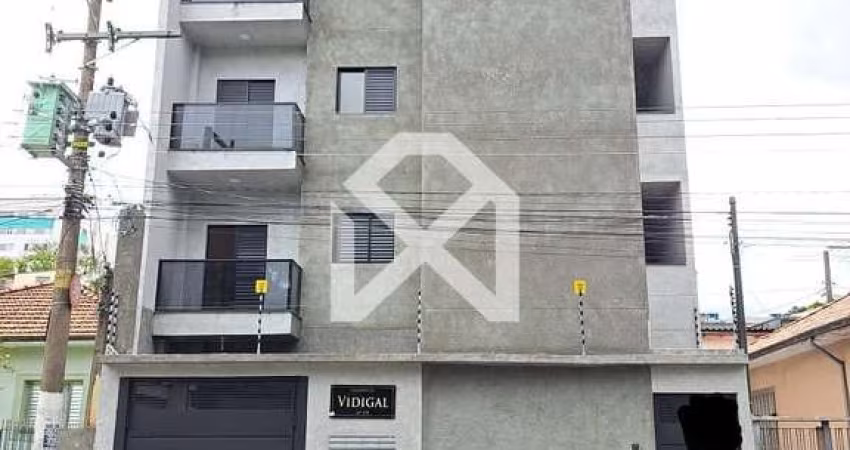 Apartamento à venda com 40m2, 2 dormitórios ,quintalzinho, elevador, com vaga, na Penha de França,