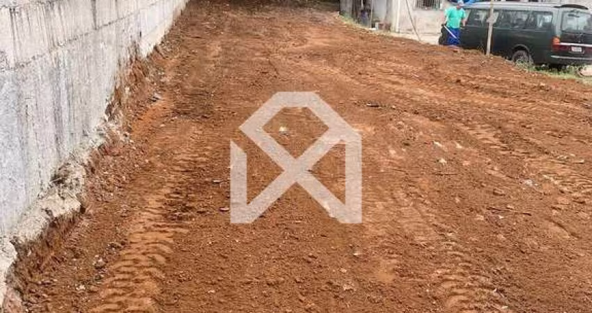 Terreno à venda com 300m, Aceita Financiamento, Jardim das Flores, Suzano, SP