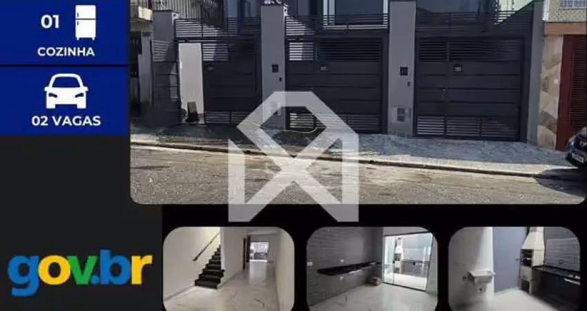 Sobrado à venda com 122m², 3 dormitórios, 1 suíte, 2 vagas de garagem, quintal com churrasqueira, j