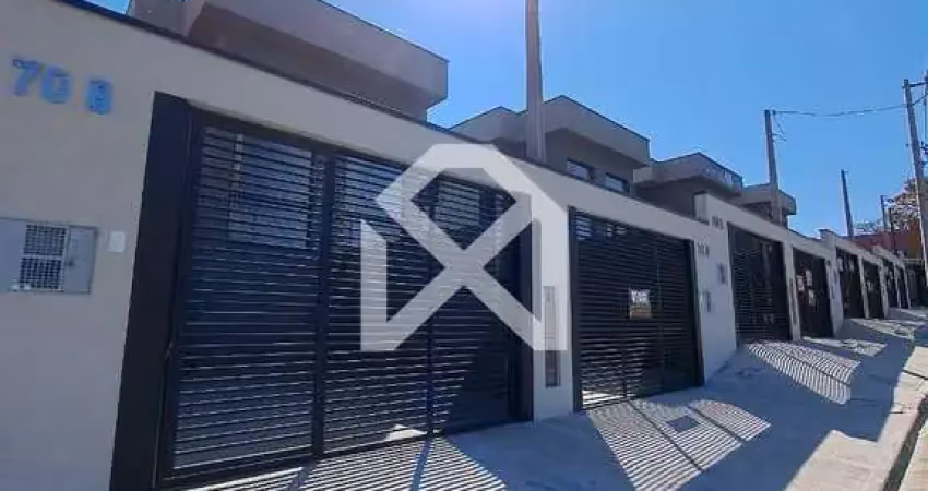 Sobrado à venda com 125m, 3 dormitórios, 1 suíte, 2 vagas de garagem, vila petrópolis, atibaia, sp