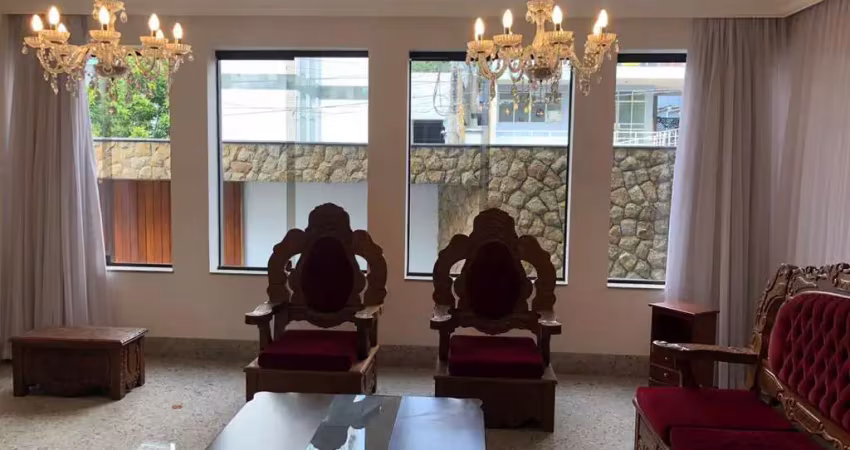 Casa com 5 quartos à venda no São José, Belo Horizonte 