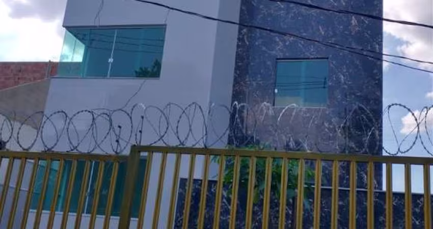 APARTAMENTO COM TRÊS QUARTOS NO VILA CLÓRIS