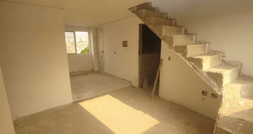 Cobertura com dois Quartos e dois banheiros à Venda, 105 m² por R$ 600.000