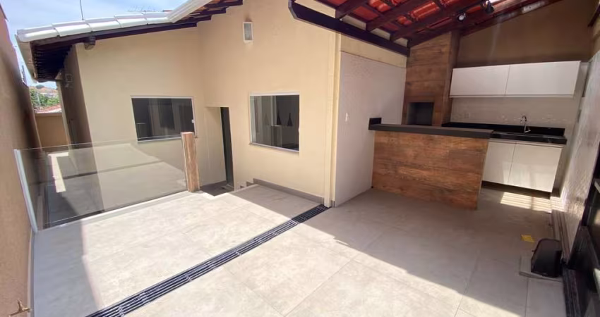 Casa de três quartos no Bairro Candelária