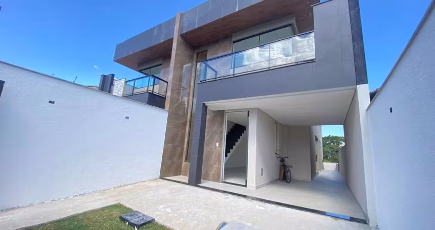 CASA DE ALTO PADRÃO DE TRÊS QUARTOS NO BAIRRO SANTA BRANCA