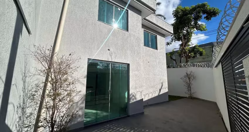 Casa com 3 quartos à venda na Candelária, Belo Horizonte 