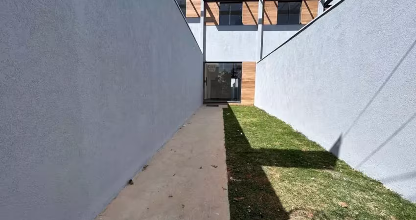 CASA GEMINADA DE DOIS QUARTOS NO BAIRRO RIO BRANCO