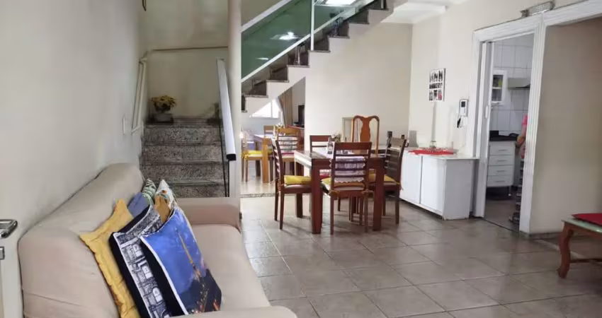 CASA 2 ANDARES COM 3 QUARTOS no PLANALTO