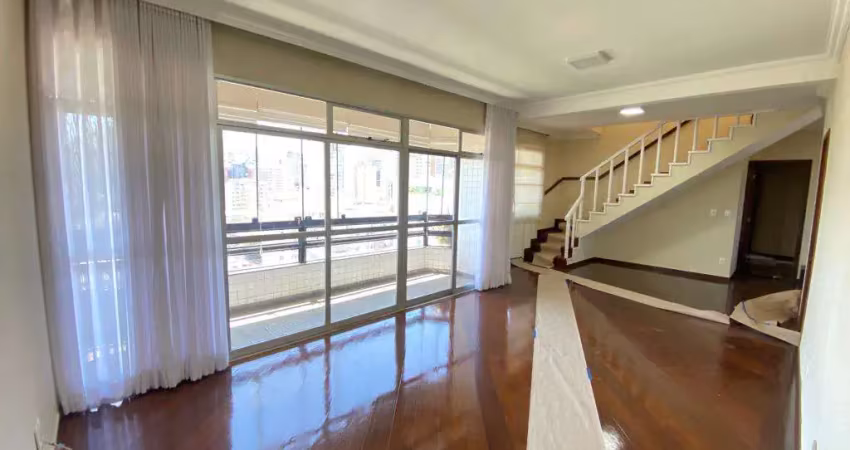 Cobertura de três quartos com piscina no funcionários