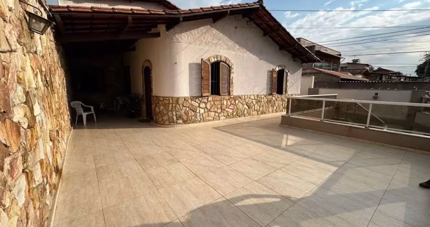 Casa com 4 quartos para alugar no Conjunto Helena Antipoff, Belo Horizonte 