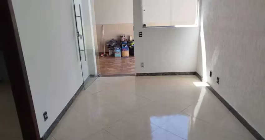 Casa com 2 quartos à venda no Campo Alegre, Belo Horizonte 