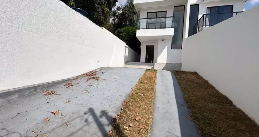 Casa com 3 quartos para alugar na Santa Branca, Belo Horizonte 