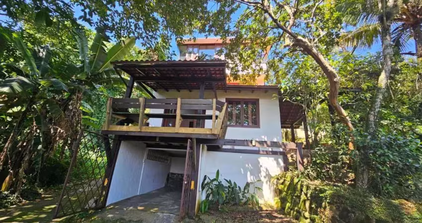 Casa com 3 quartos para alugar na Rua Laurindo Januário da Silveira, Lagoa da Conceição, Florianópolis