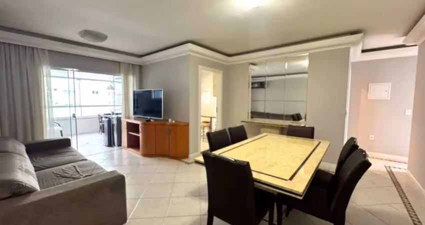 Apartamento com 3 quartos para alugar na Avenida 3ª Avenida, 140, Centro, Balneário Camboriú