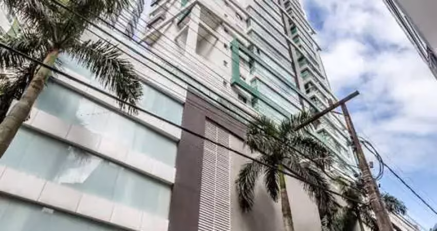 Apartamento com 3 quartos para alugar na Rua 3600, 133, Centro, Balneário Camboriú