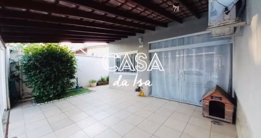 Imperdível oportunidade! Casa à venda em Resende-RJ, no bairro Boa Vista II: 3 quartos, 1 suíte, 2 salas, 3 banheiros, 2 vagas de garagem, 90m².