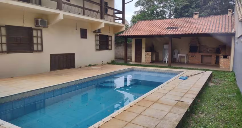 Casa para Venda em Saquarema, ITAÚNA, 3 dormitórios, 1 suíte, 2 banheiros