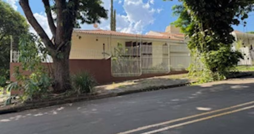 Casa à venda na DOS ANDRADAS, 352, Zona 05, Maringá
