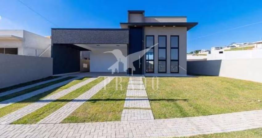 Casa térrea em condomínio fechado 3 suítes e piscina - Bom Jesus dos Perdões