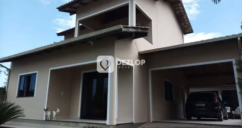 Casa à venda em governador celso ramos - sc | área gourmet com piscina