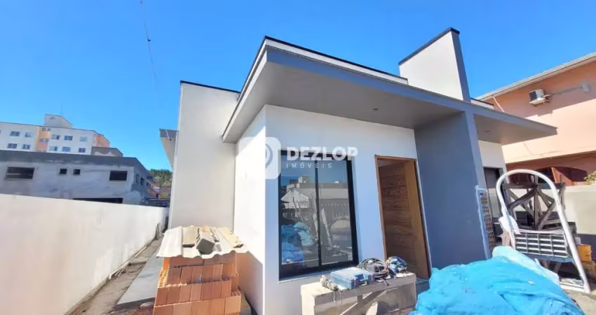 Casa geminada á venda no bairro rio caveiras - biguaçu - sc