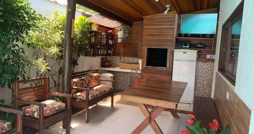 Casa com 3 dormitórios à venda, 85 m² por R$ 690.000,00 - Maresias - São Sebastião/SP