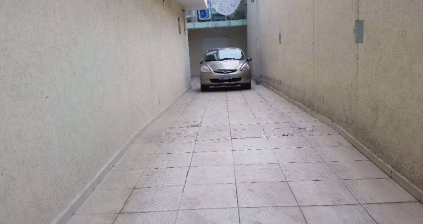 Sobrado à venda, 4 quartos, 2 suítes, Vila Metalúrgica - Santo André/SP