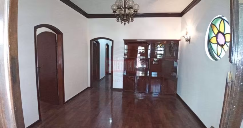 Casa para aluguel, 3 quartos, 3 suítes, 1 vaga, Santo Antônio - São Caetano do Sul/SP