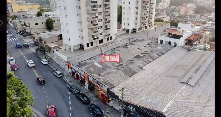 Barracão / Galpão / Depósito à venda na Avenida Tietê, Campestre, Santo André