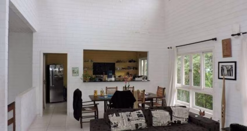 Casa com 4 dormitórios, sendo 1 suíte - Parque das Artes
