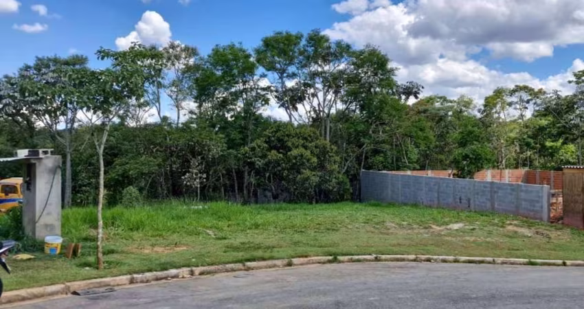 Lote de 506m2 no condomínio Vintage na Granja Viana