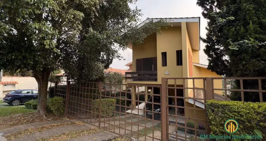 Casa alto padrão em Condomínio atrás Shopping Granja