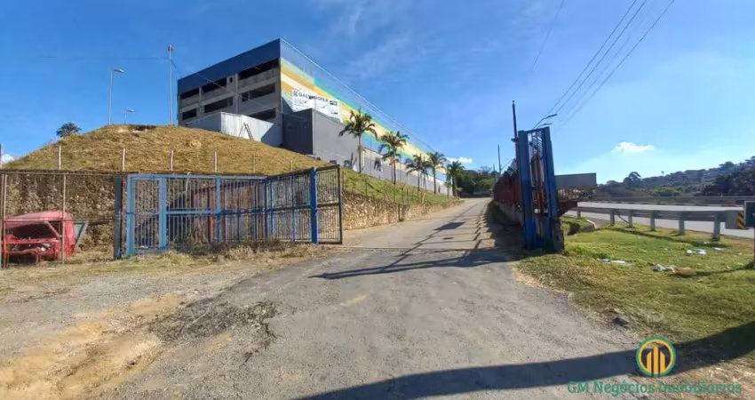 Galpão com 2000m2, 15m pé dir.cabine pr.1000kwa em são roque