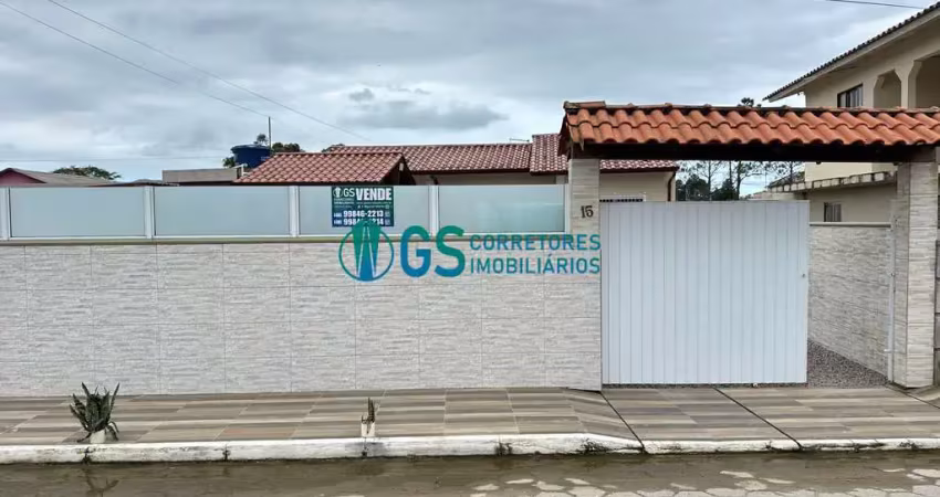 Casa de 3 quartos com piscina à venda na passagem do maciumbu! aceita permuta por apto em palhoça