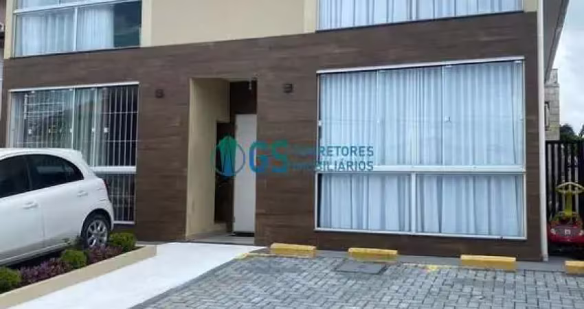 Apartamento mobiliado de 03 dormitórios sendo 01 suíte, a poucos metros da praia do sonho em palhoça/sc