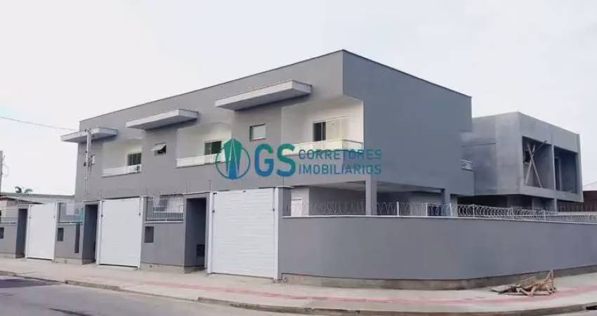 Sobrados com 02 dormitórios e garagem coberta na barra do aririu