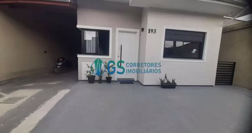 Casa de 3 dormitórios e piscina à venda em palhoça/sc