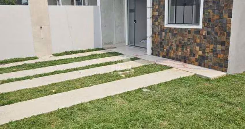 Casa à venda no Balneário Canoas, Pontal do Paraná, com 3 quartos sendo 01 suíte