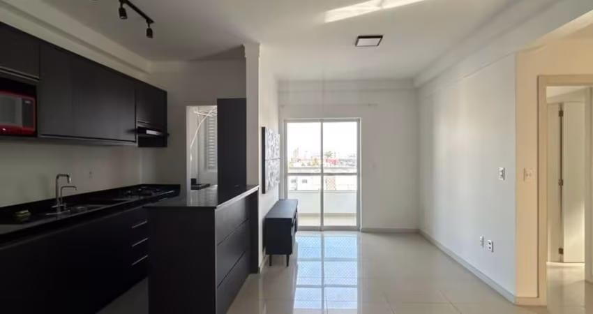 Apartamento Semi Mobiliado Com 1 Suíte + 1 Dormitório no Centro de Itajaí/SC