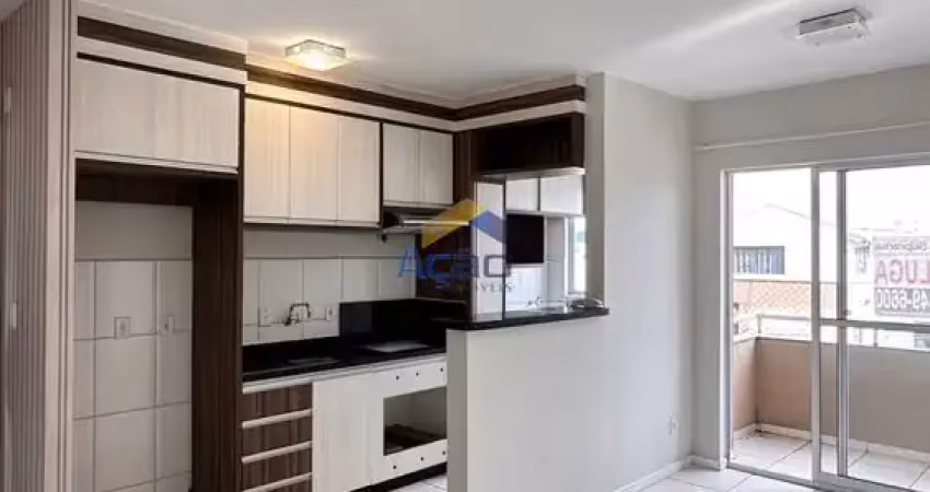 Apartamento semi mobiliado com 02 dormitórios no bairro cordeiros em itajaí/sc