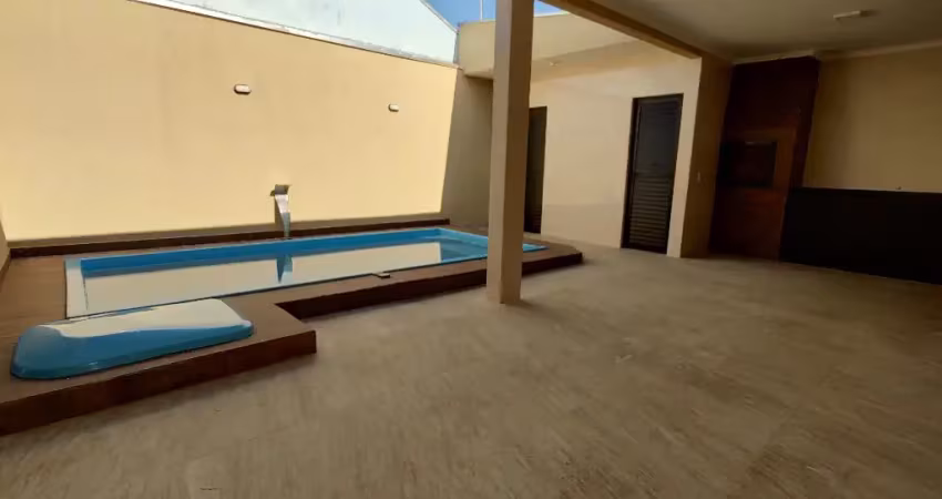 Casas novas próximo ao Mar com piscina