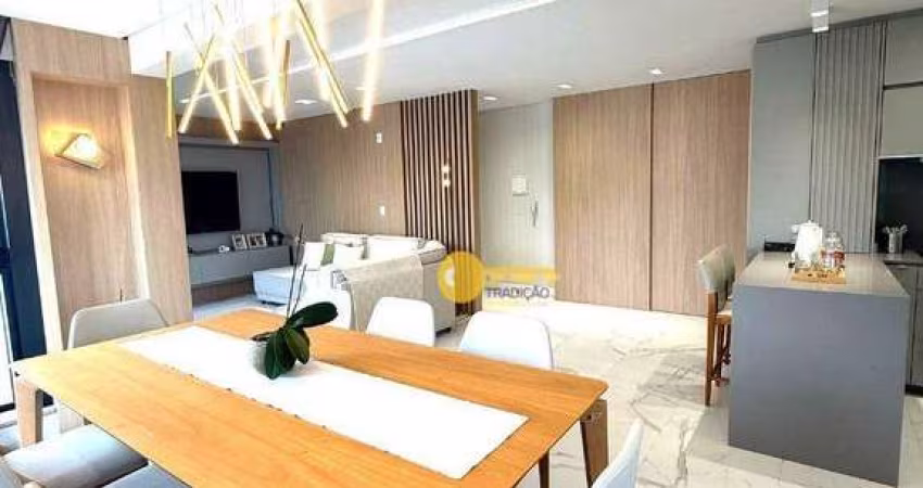 LINDO APARTAMENTO NO CENTRO COM 3 SUÍTES