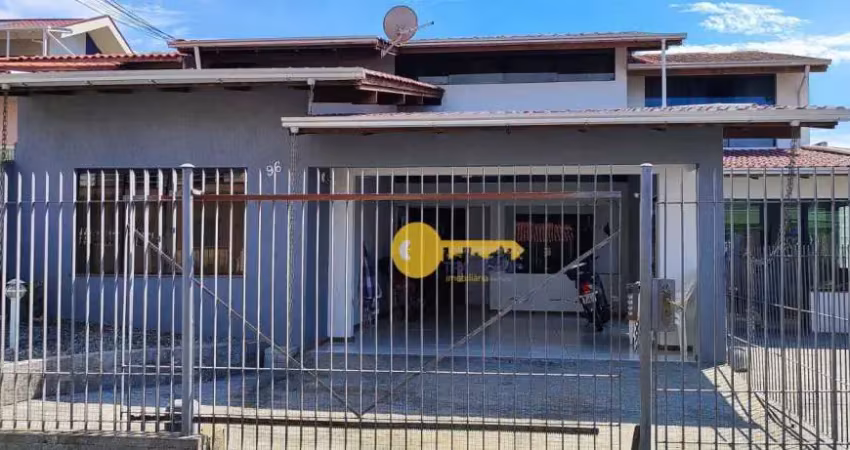 Casa a venda bairro são judas, localização privilegiada