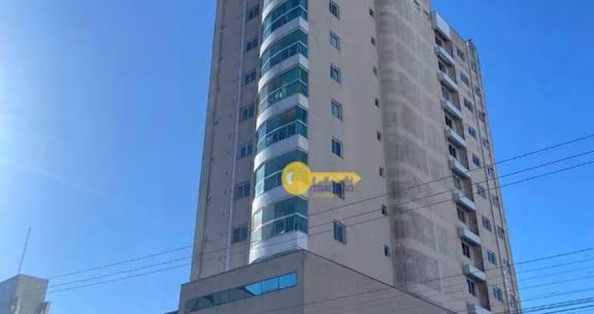 Apartamento com 3 dormitórios para alugar, 106 m² por R$ 5.620,00/mês - Fazenda - Itajaí/SC